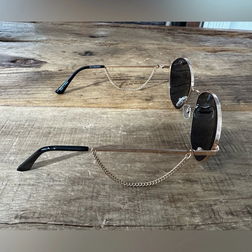 NEW PrettyLittleThing Black Good Dangly Chain Detail Round Frame Sunglasses